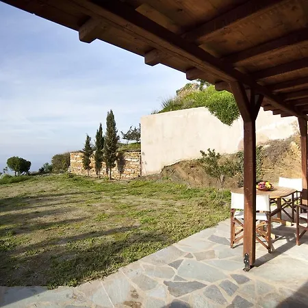 Lovebirds Nest Holiday home