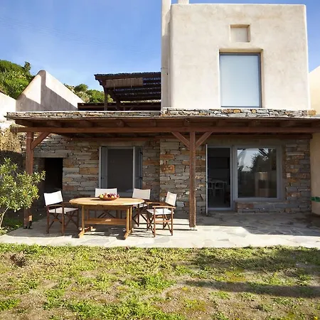 Lovebirds Nest Holiday home *