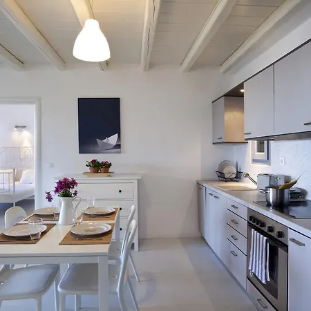 Lovebirds Nest Holiday home Melissaki